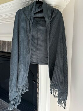 Deena & Ozzy Charcoal Gray Hooded Fringe Wrap